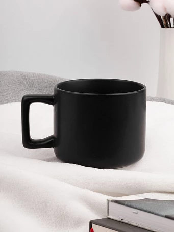 Чашка Jumbo в коробке матовая, черная