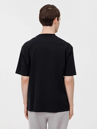 Футболка оверсайз унисекс Sideline, черная