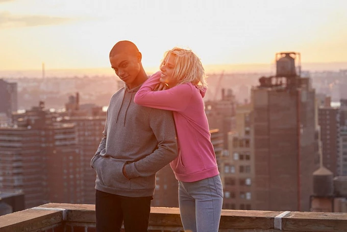 Толстовка с капюшоном женская Hoodie, серый меланж