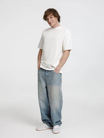 Футболка оверсайз унисекс Sideline, молочно-белая