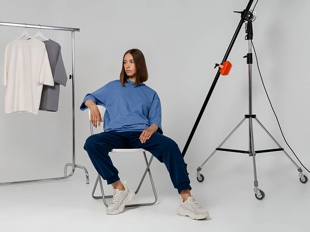 Футболка оверсайз унисекс Kosmos 2.0, темно-синяя